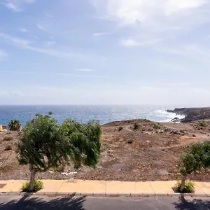Сasa de vacaciones House Near The W Sea View, Jaca, Arico